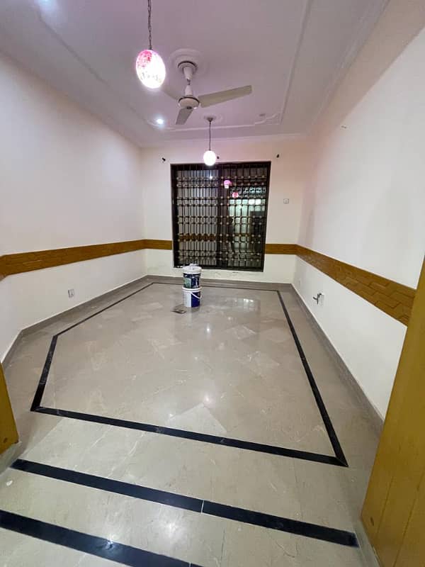 7 Marla Upper Portion Portion for Rent with 3 Bedrooms in G-13, Islamabad 1