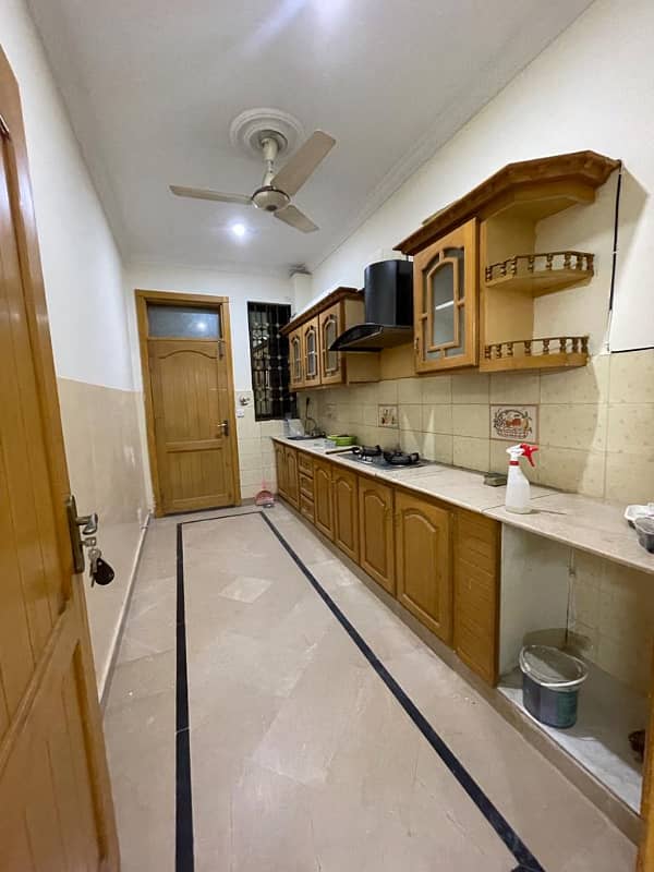 7 Marla Upper Portion Portion for Rent with 3 Bedrooms in G-13, Islamabad 8