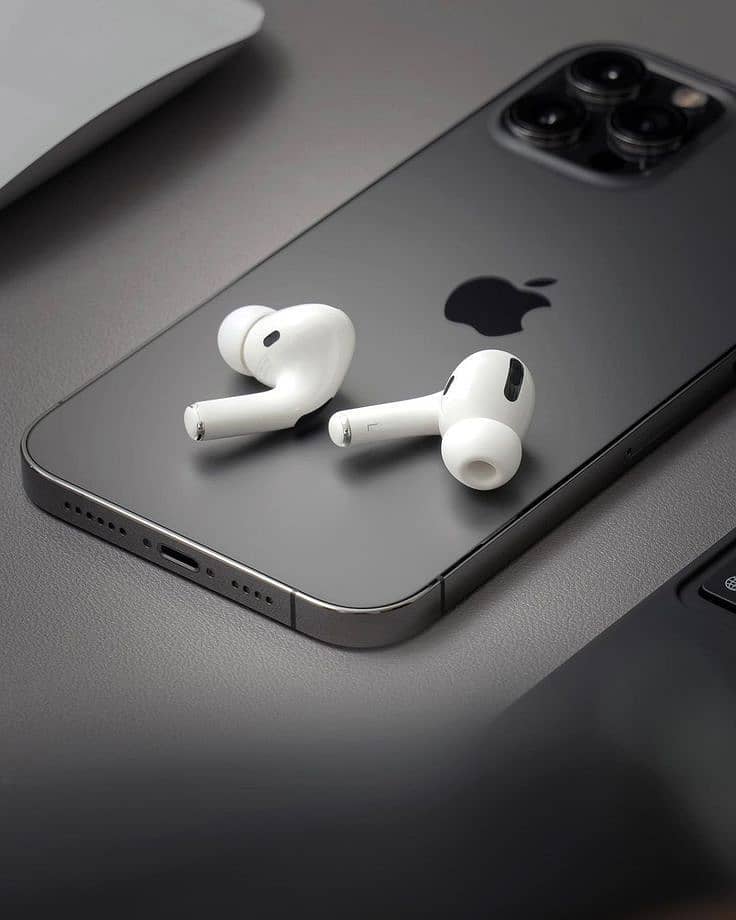 Ear pods pro 2nd gen With lightning port 2