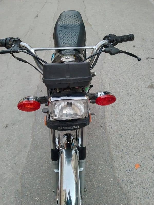 Honda CG 125 2013 8