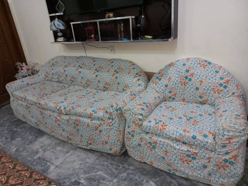 poshish sofa 1