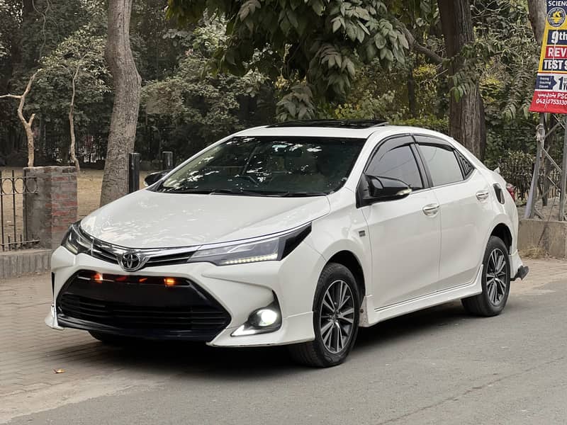 Toyota Altis Grande 2018 0