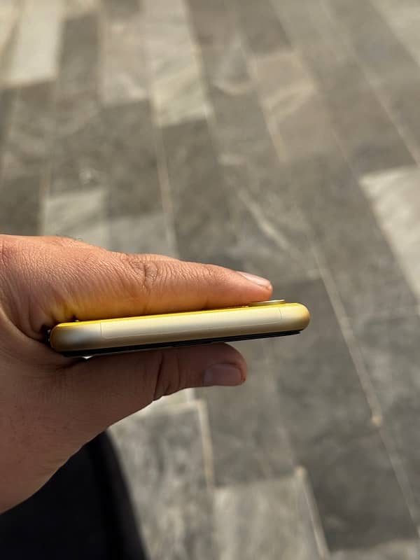 Iphone Xr 64 Gb dual PTA Approved 2