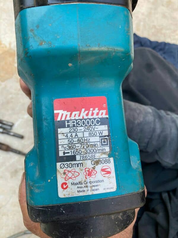 MAKITA heavey duty DRILL Machine 0