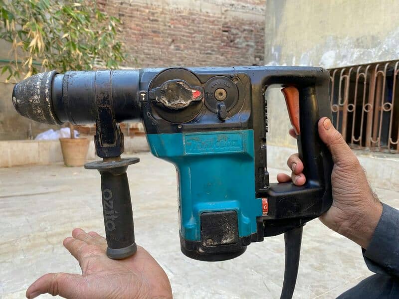 MAKITA heavey duty DRILL Machine 3