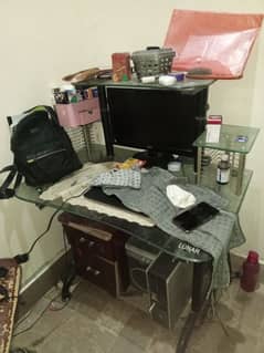 computer table for sell urgent sell