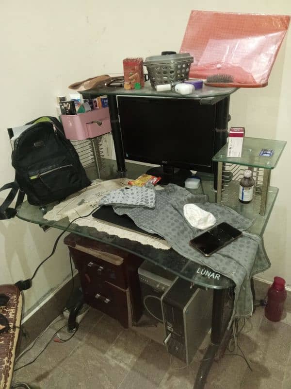 computer table for sell urgent sell 0