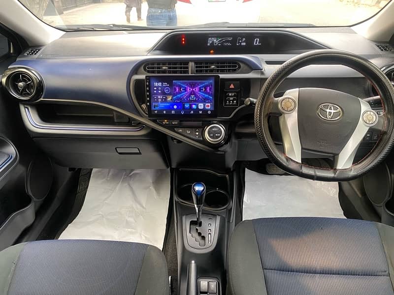 Toyota Aqua 2015 6