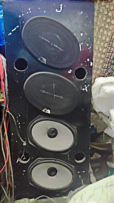 Kenwood Subwoofer and Speakr 4