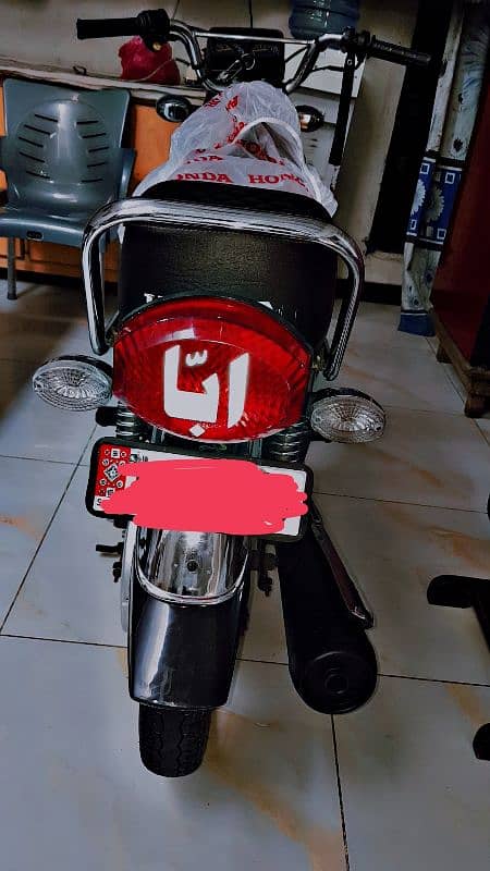 Assalamualaikum selling honda 125 2023 karachi 1