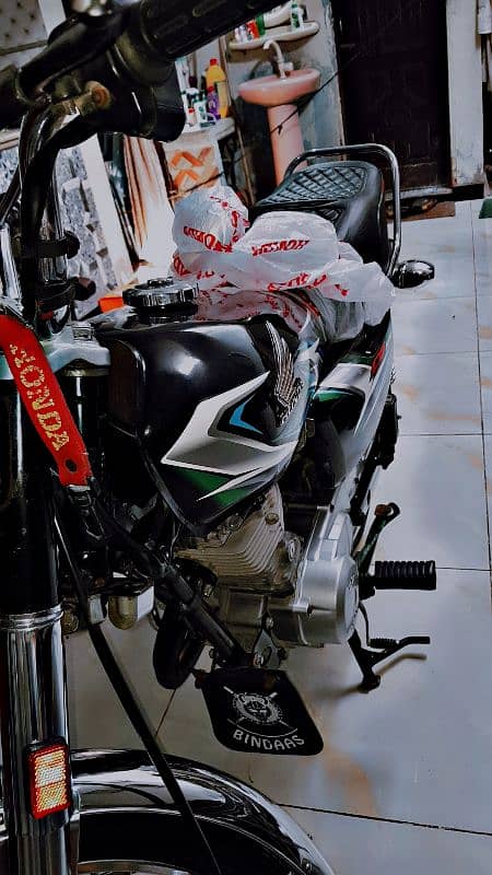 Assalamualaikum selling honda 125 2023 karachi 3