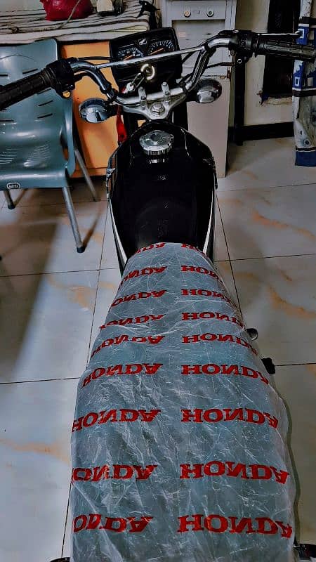 Assalamualaikum selling honda 125 2023 karachi 17