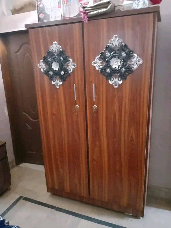 condition 10/10 just 1 month used Room set wooden contact 03473539050 1