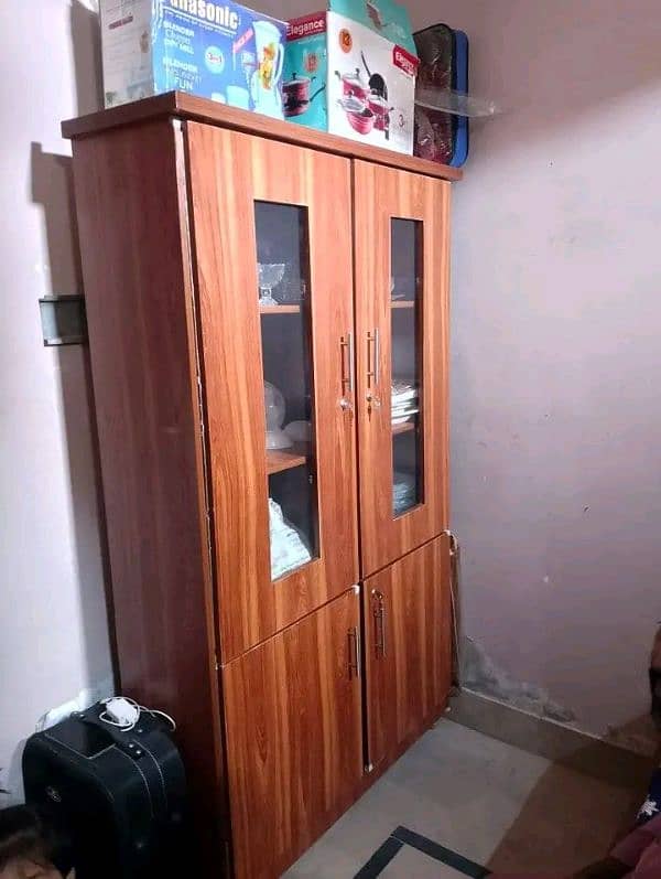 condition 10/10 just 1 month used Room set wooden contact 03473539050 2