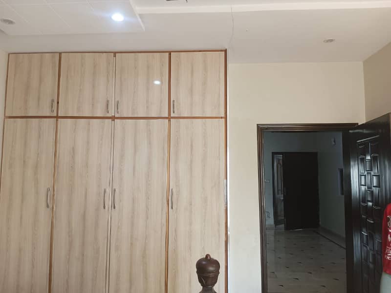 10 marla sami furnished upper portion avalable for rent in tulip block 9