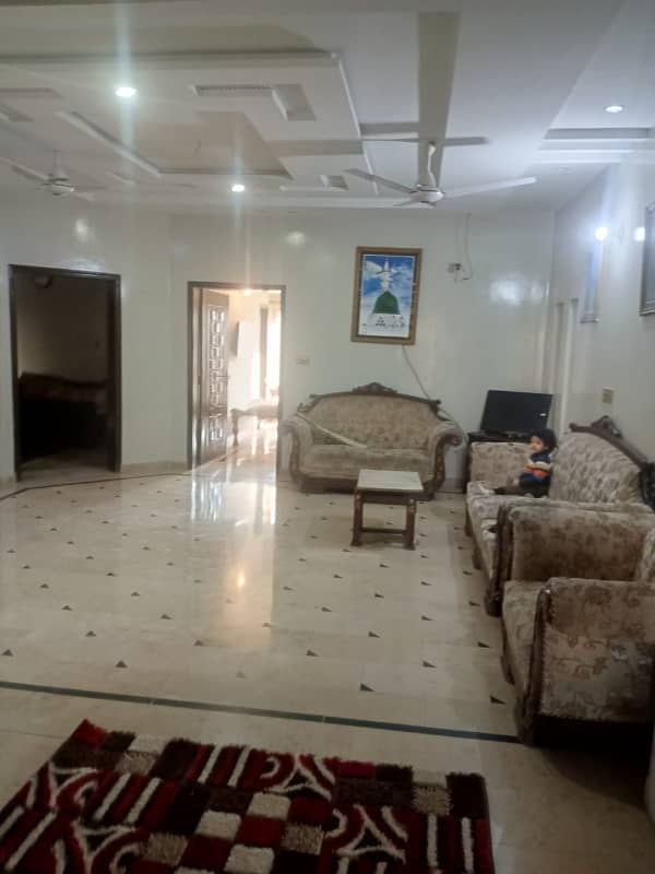 10 marla sami furnished upper portion avalable for rent in tulip block 14