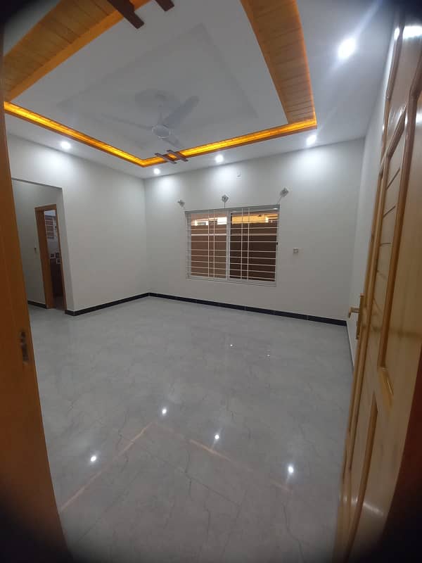 HOUSE AVAILABLE FOR RENT IN BANIGALA 3