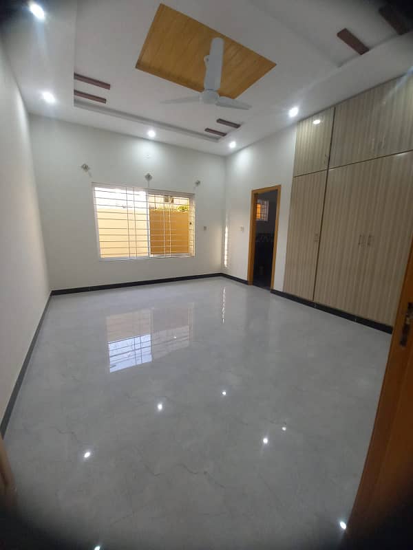 HOUSE AVAILABLE FOR RENT IN BANIGALA 7