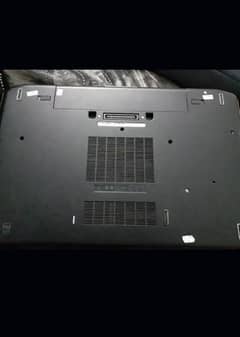 Dell laptop with chager ram 8 ssd150