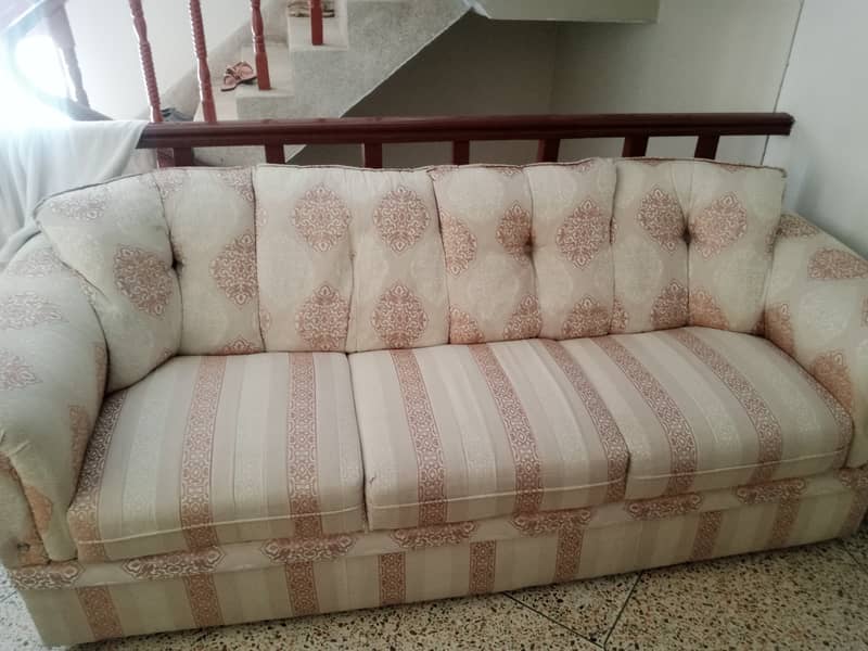 Sofa set 7 Seaters 2