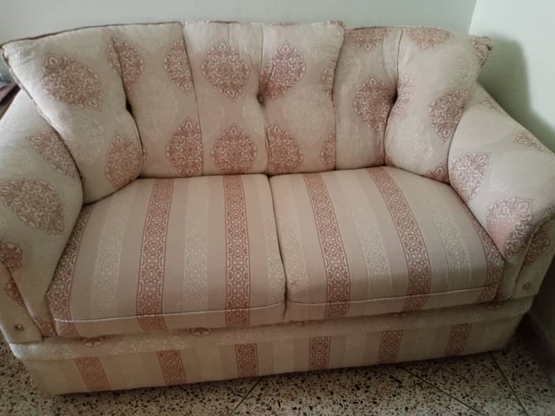 Sofa set 7 Seaters 3