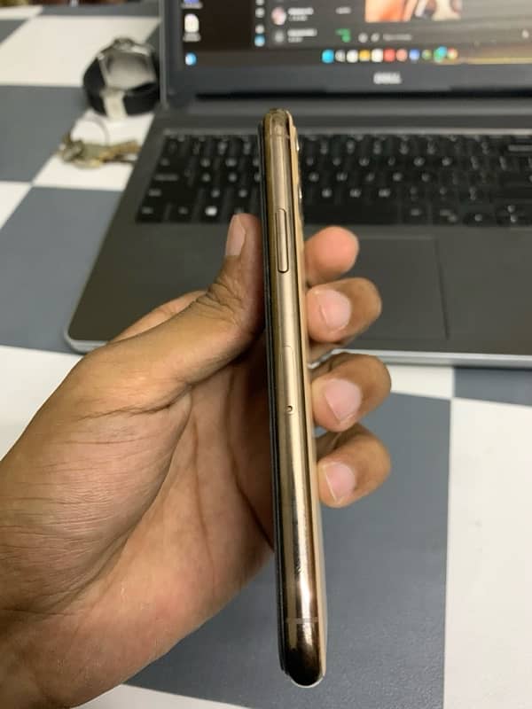 iPhone 11 Pro Non-PTA Gold 64 gb 5