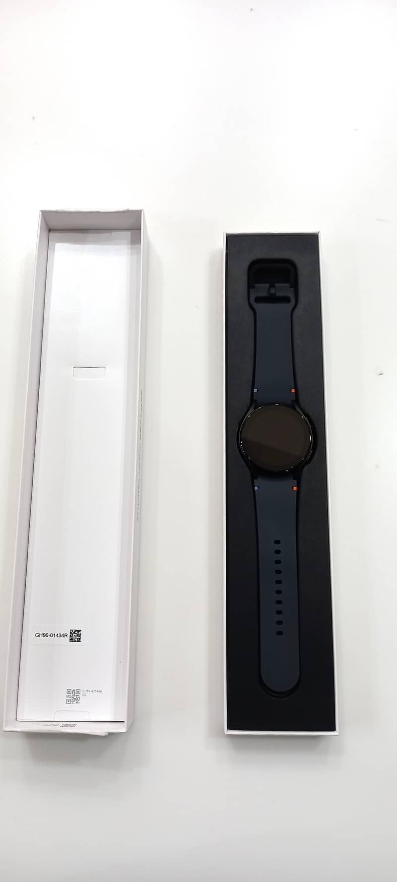 Samsung Galaxy Watch FE Black 1