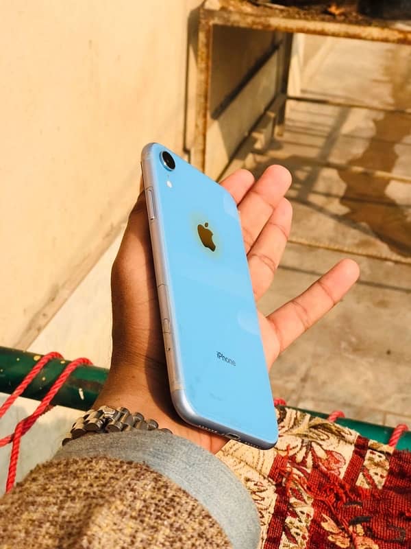 iPhone XR 2