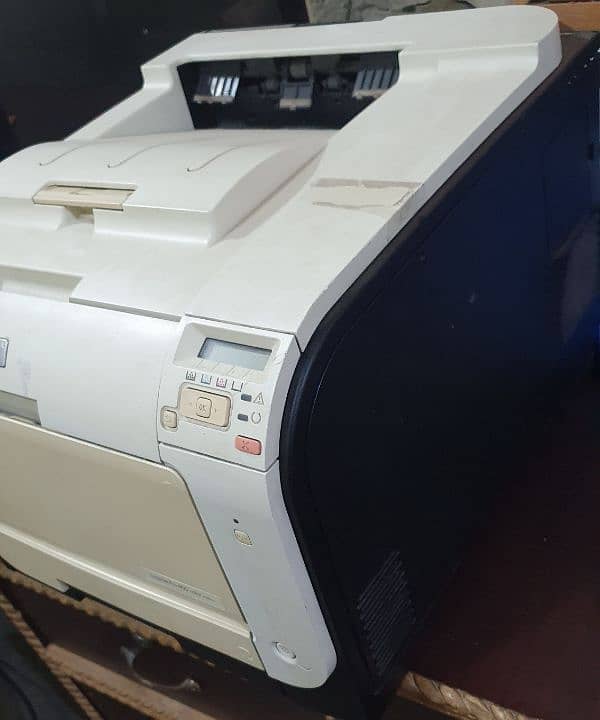 HP laserjet pro 400 color m451nw 4