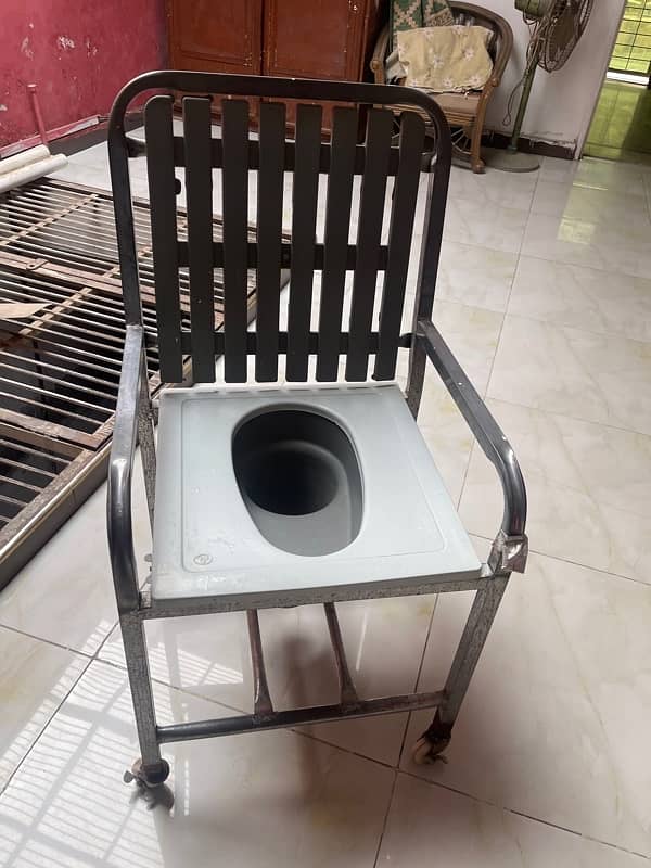 Bathroom seat / Toilet chair 4