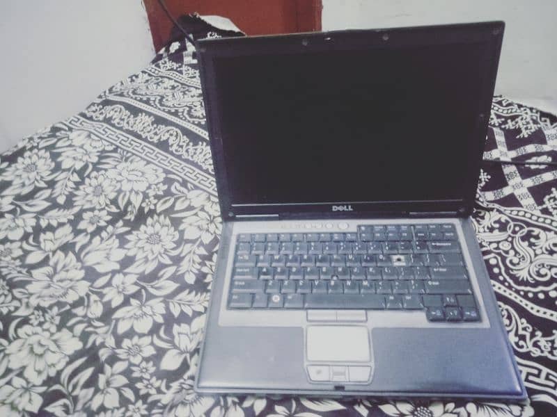 Dell laptop in good condition 3