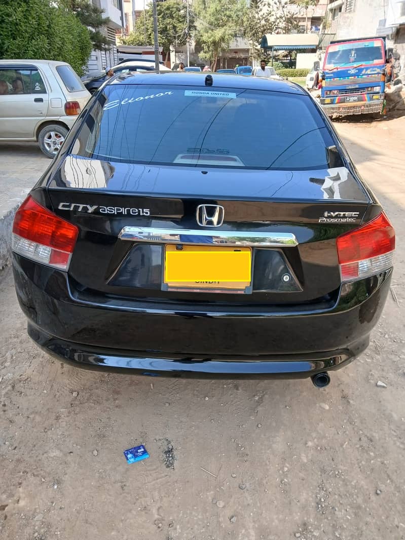 Honda City Aspire Prosmatec 1.5 i-VTEC 2014 1