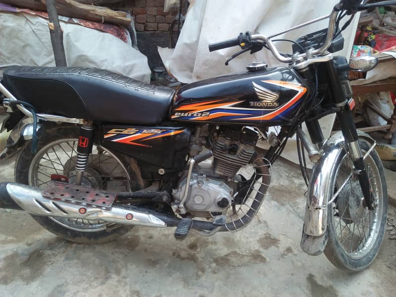 Honda CG 125 2019 3