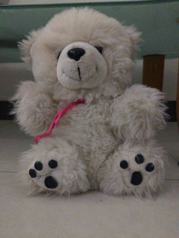 Cute and cuddly teddy bear toys 3