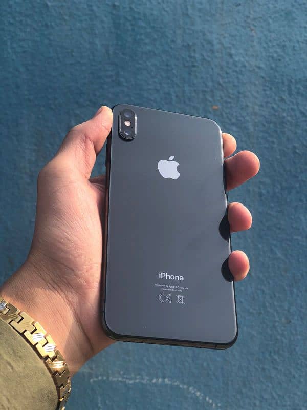 iphone xs max 256 gb pta aprovd dual sim whtso or contct 03272519822 0