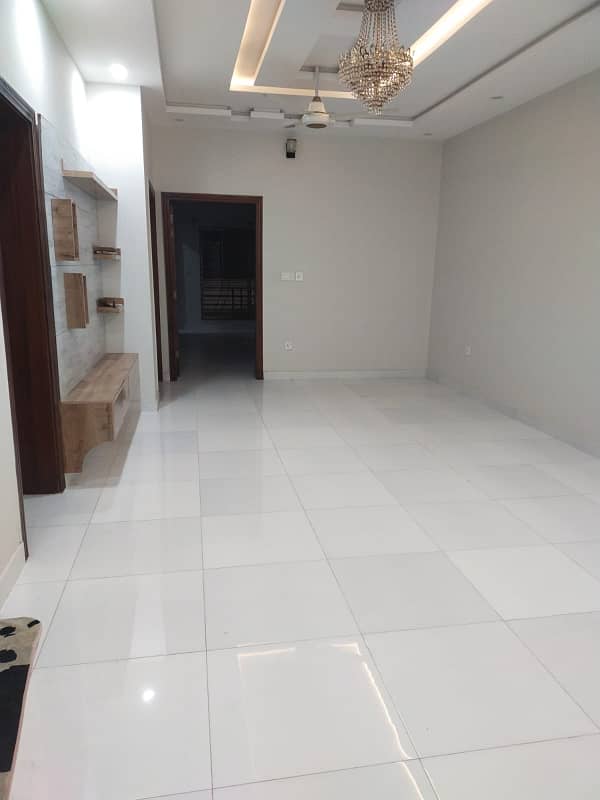 10 Marla house for rent Brand new Bahria phase 7 Rawalpindi 5