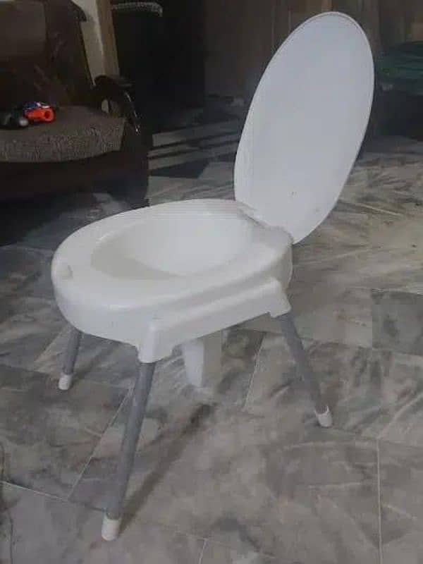 washroom chair 12