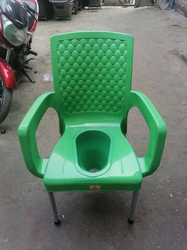 washroom chair 15