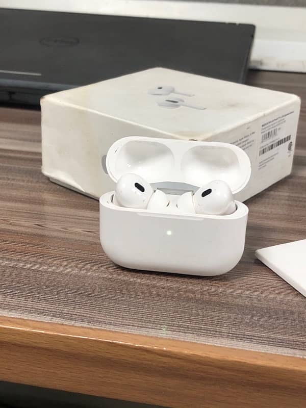 Apple AirPods Pro 2end Gen 5