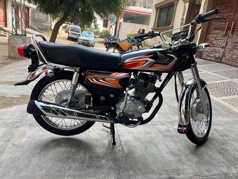 honda cg 22 Model Karachi number first owner 5