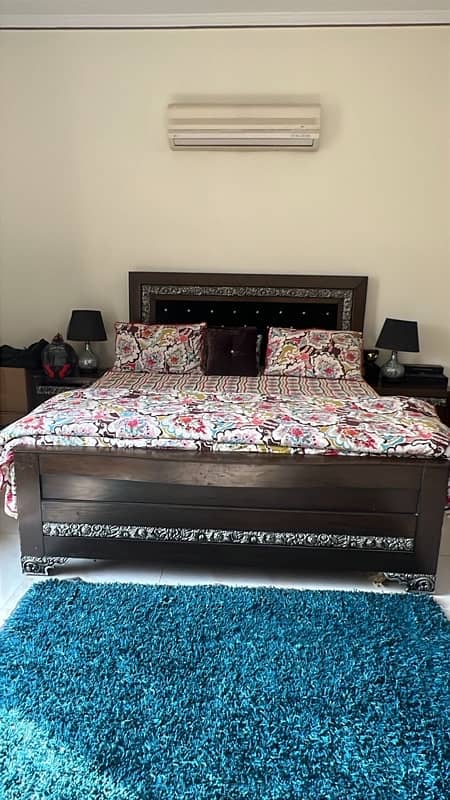 COMPLETE BEDSET IN EXCELLENT CONDITION | 0