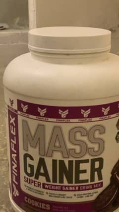 2 food supplements, Mass gainer and whey protein for sale.