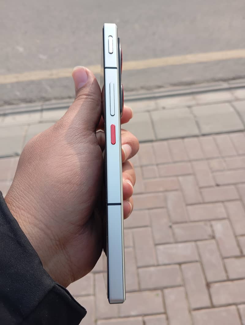 Zte Nubia Z50 ultra Exchange Possible Good Phone 2