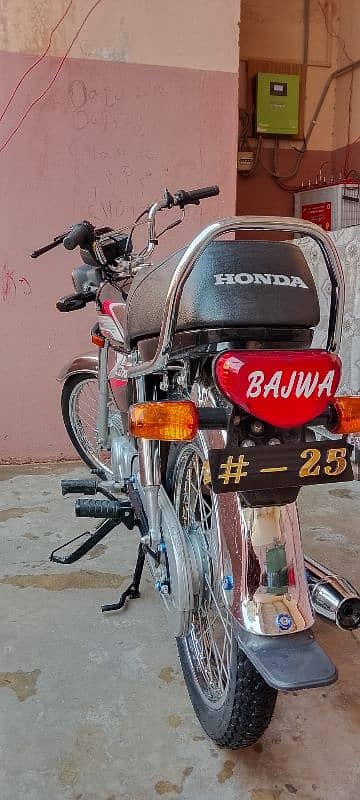 Hi friends Honda 2025 modal xero cundishan RS 160 8