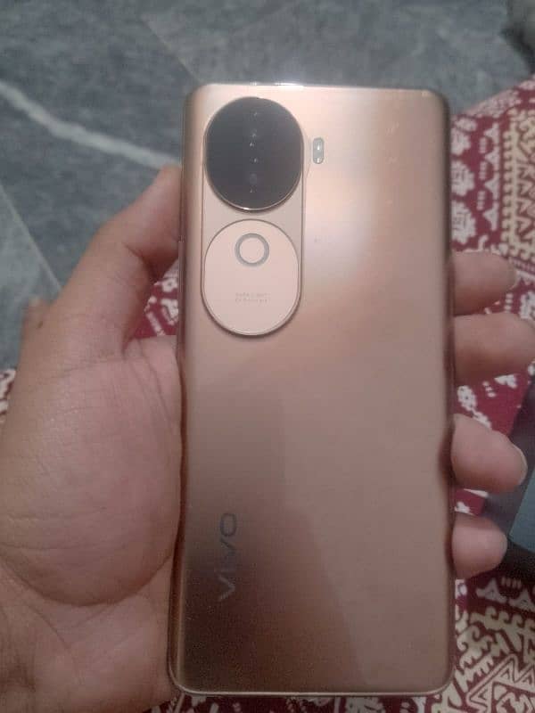 vivo v40e 10/10 condition all ok 2