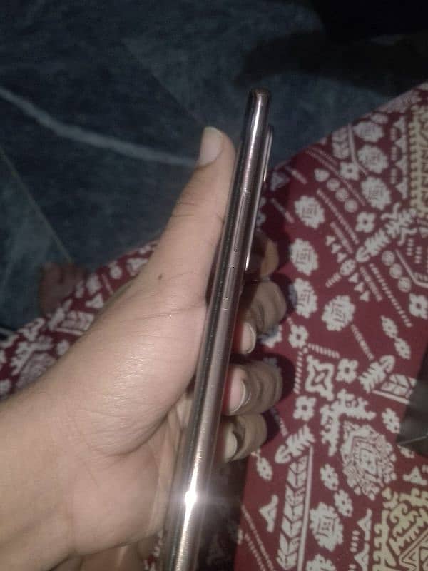 vivo v40e 10/10 condition all ok 4