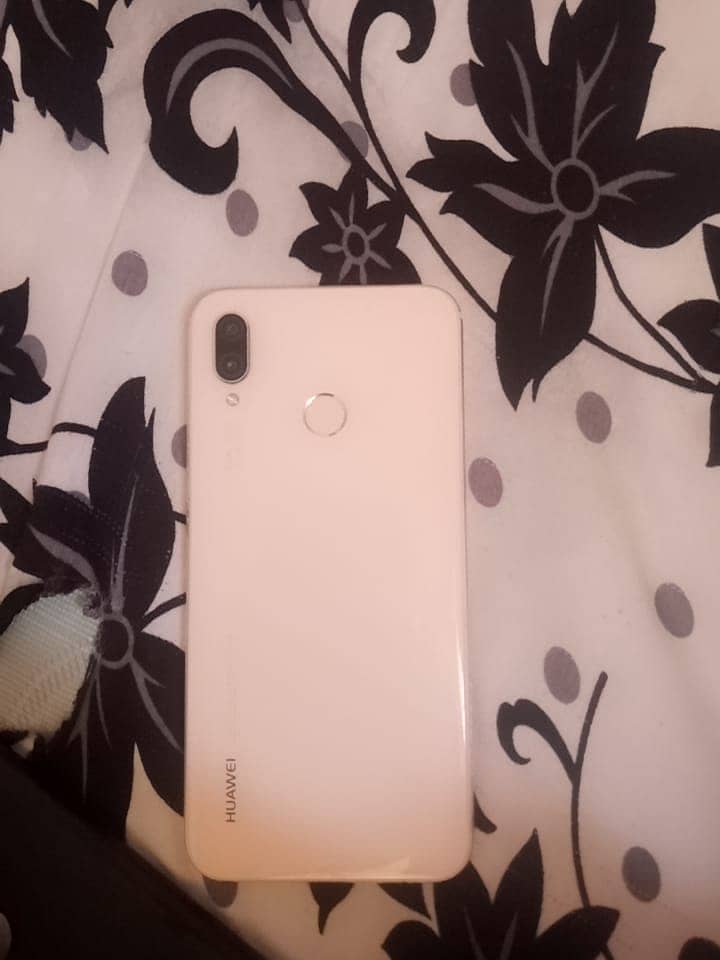 Huawei P20 Lite 0