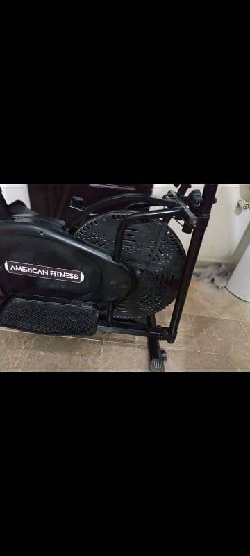 elliptical exercising machine 5