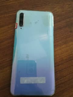 Huawei y9s in good condition with box