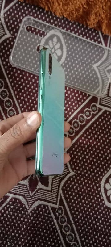 Vivo y17 8/256 with box 03141313790 1